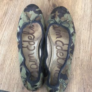 Sam Edelman camo ballet flats